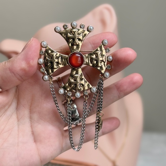 Vintage Style Gold and Silver Cross Brooch - Picture 3 of 5